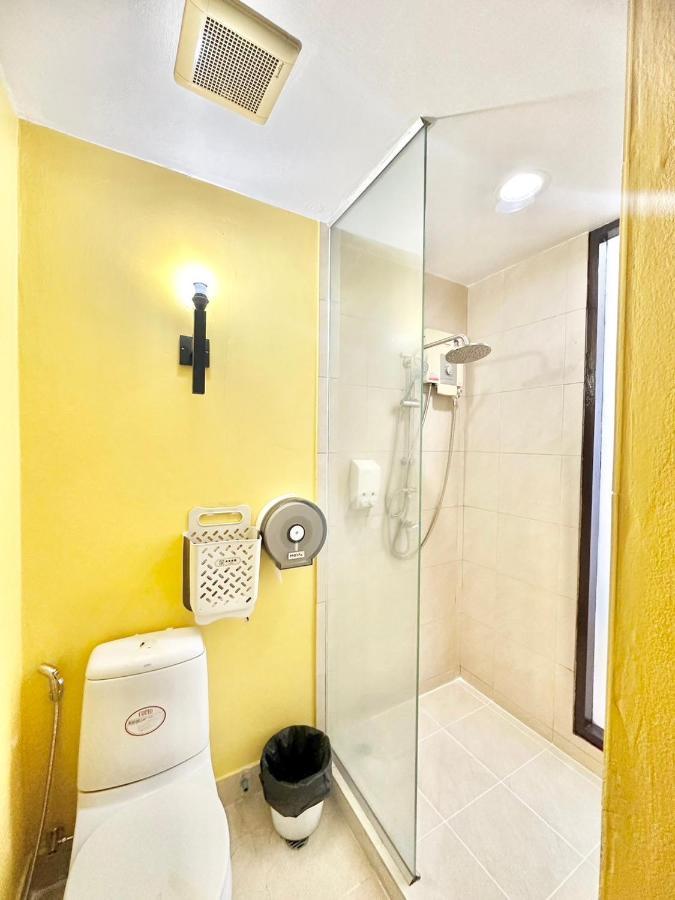 Abc So Hotel Bangkok Exterior foto